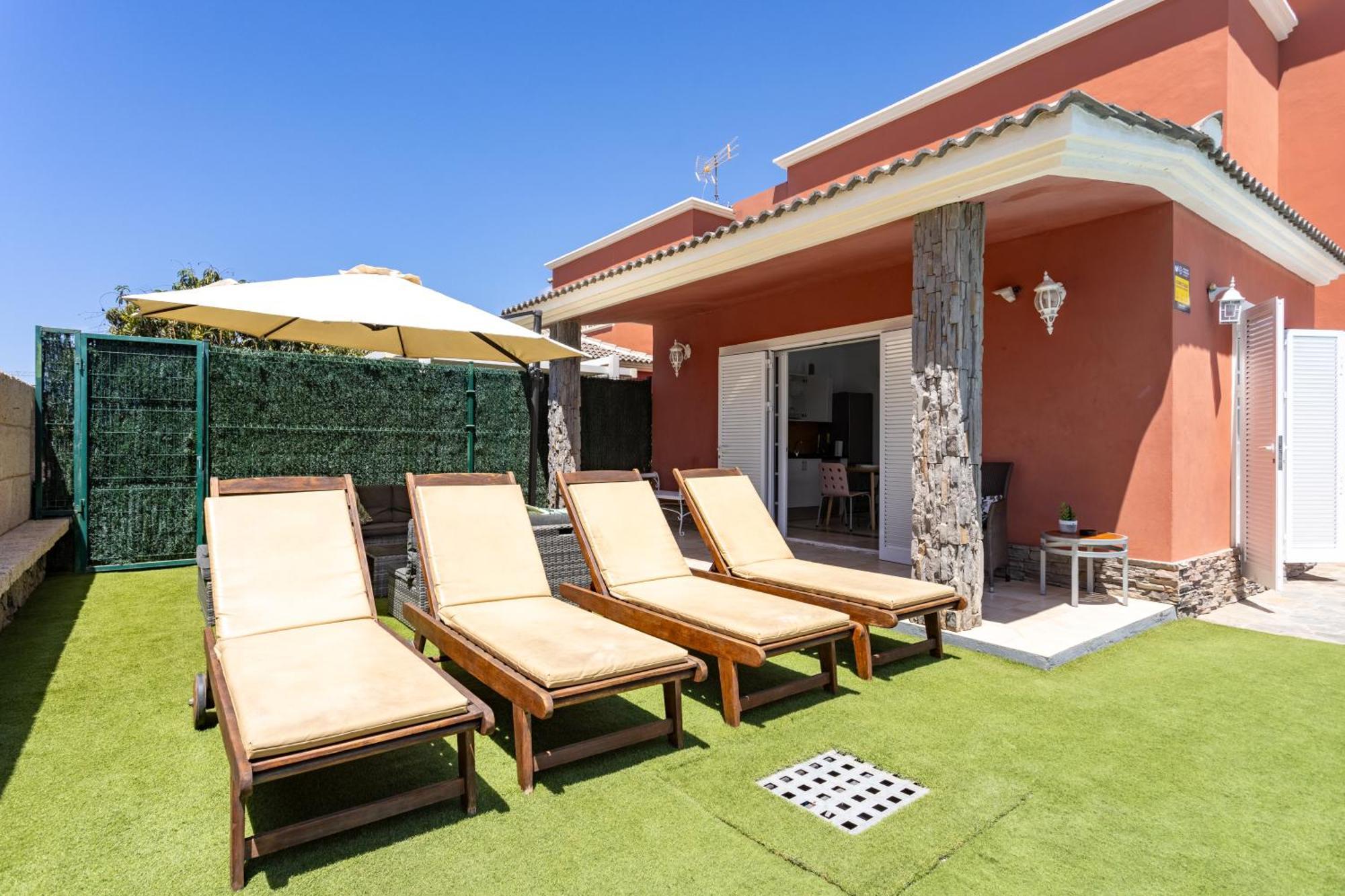 Villa Chloe Costa Adeje Tenerifesummervillas Giant Private Pool 11 Meters Long Екстериор снимка